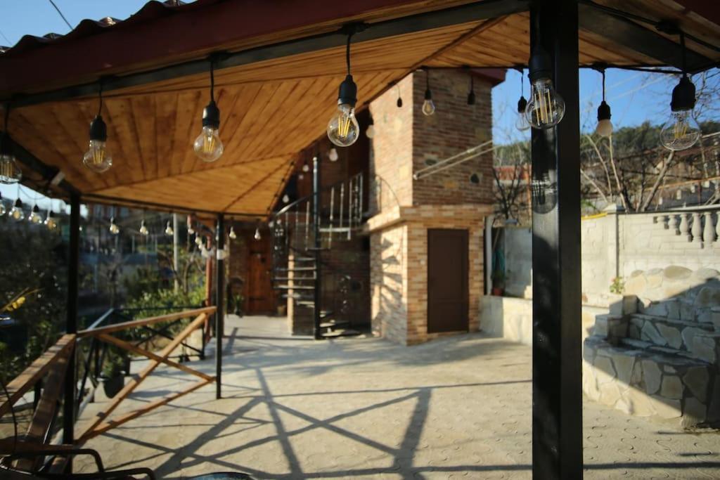 Sunshine House Vila Kʼutʼaisi Exterior foto