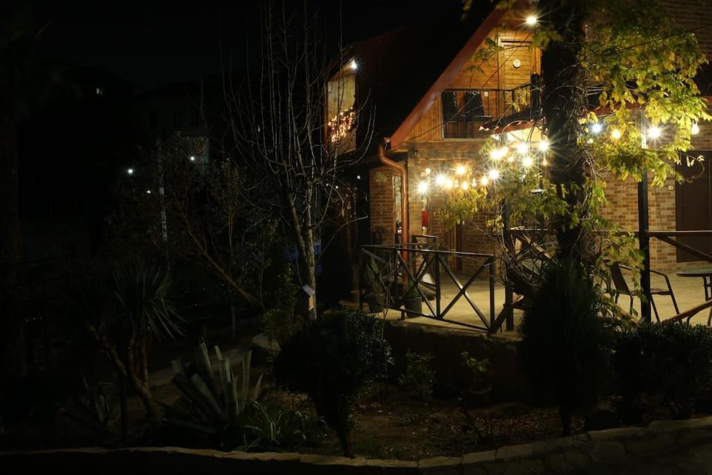 Sunshine House Vila Kʼutʼaisi Exterior foto