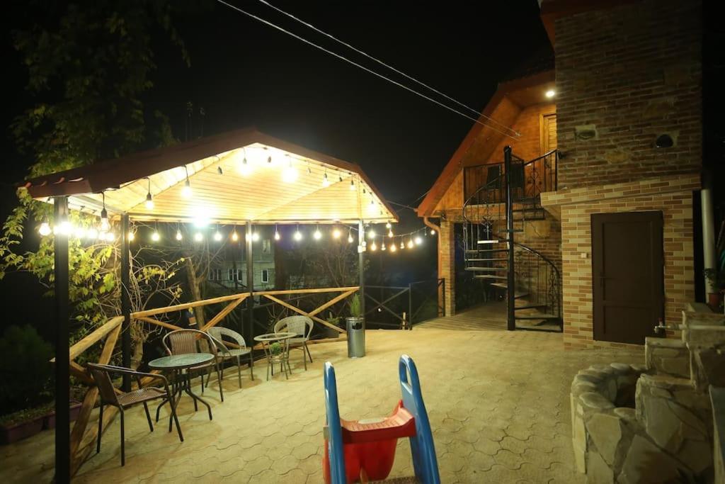 Sunshine House Vila Kʼutʼaisi Exterior foto