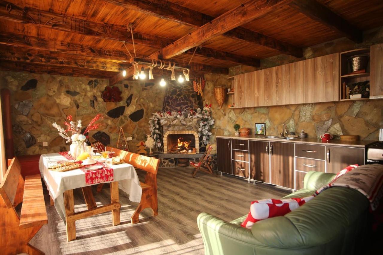 Sunshine House Vila Kʼutʼaisi Exterior foto