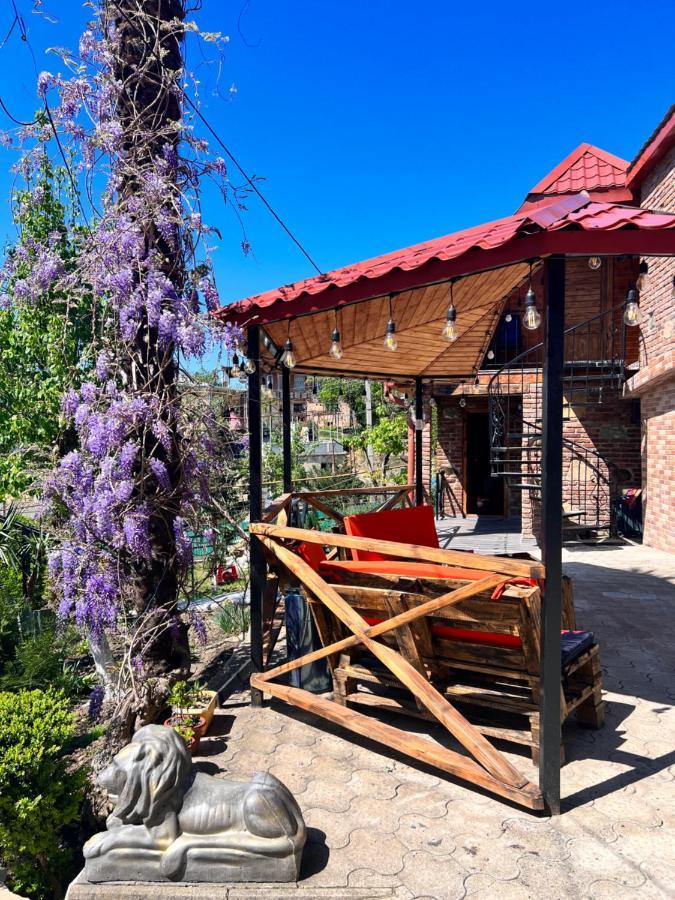 Sunshine House Vila Kʼutʼaisi Exterior foto