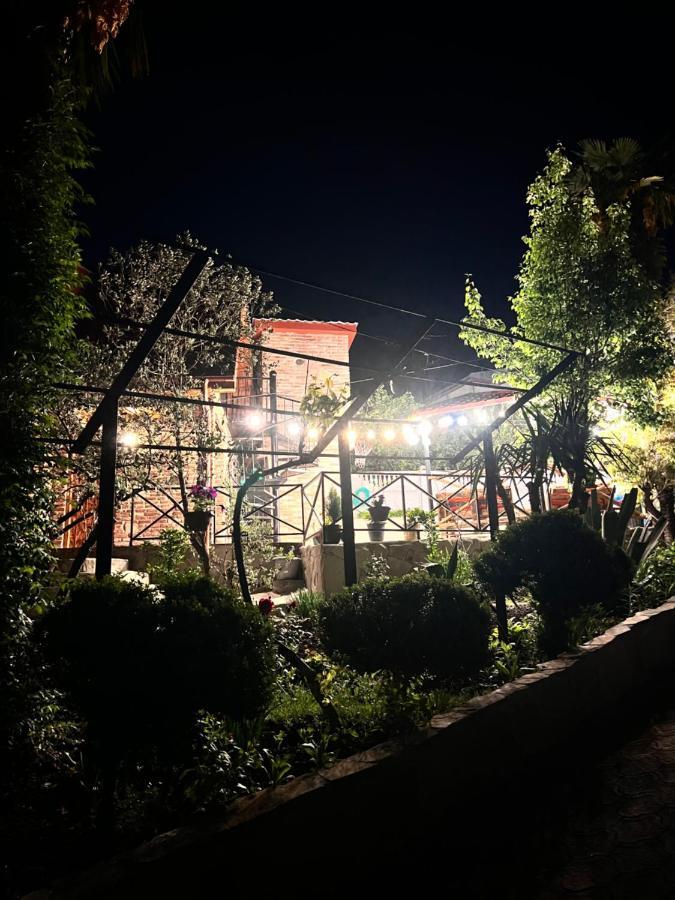 Sunshine House Vila Kʼutʼaisi Exterior foto