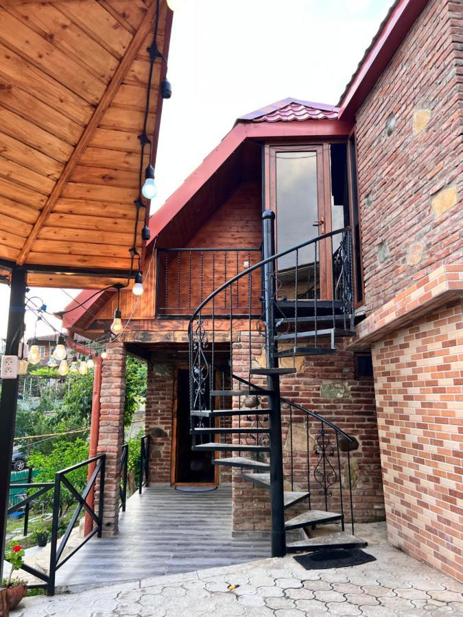 Sunshine House Vila Kʼutʼaisi Exterior foto