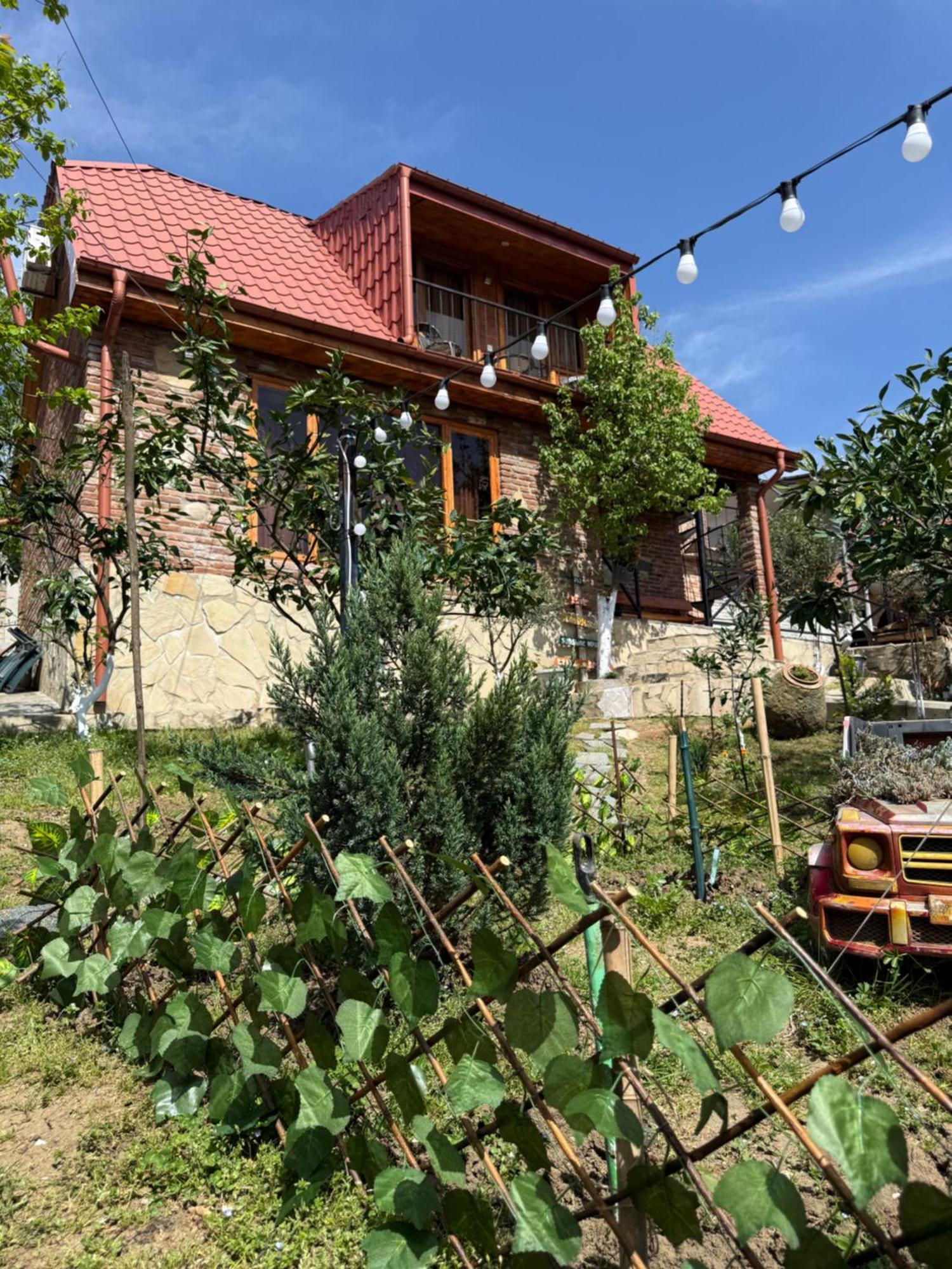 Sunshine House Vila Kʼutʼaisi Exterior foto